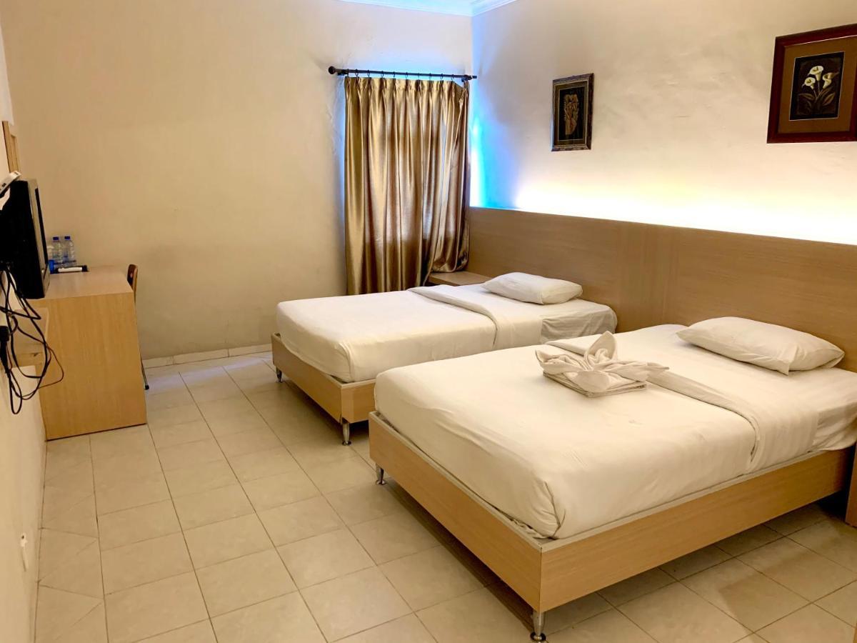 Sky View Hotel Managed By Os Batam Esterno foto
