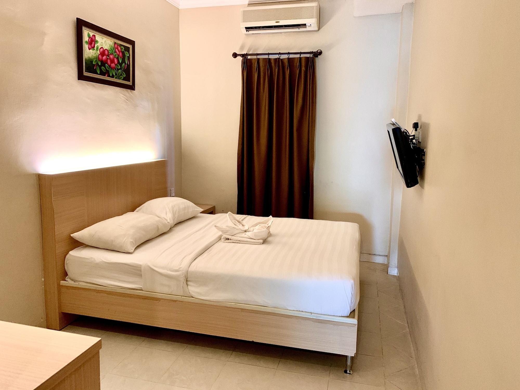 Sky View Hotel Managed By Os Batam Esterno foto