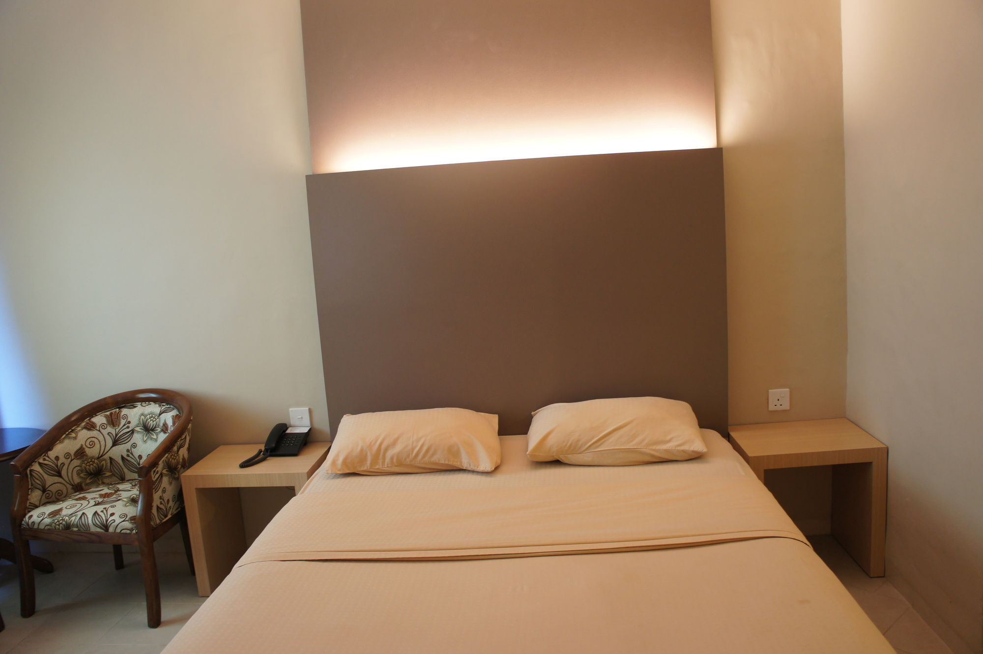 Sky View Hotel Managed By Os Batam Esterno foto