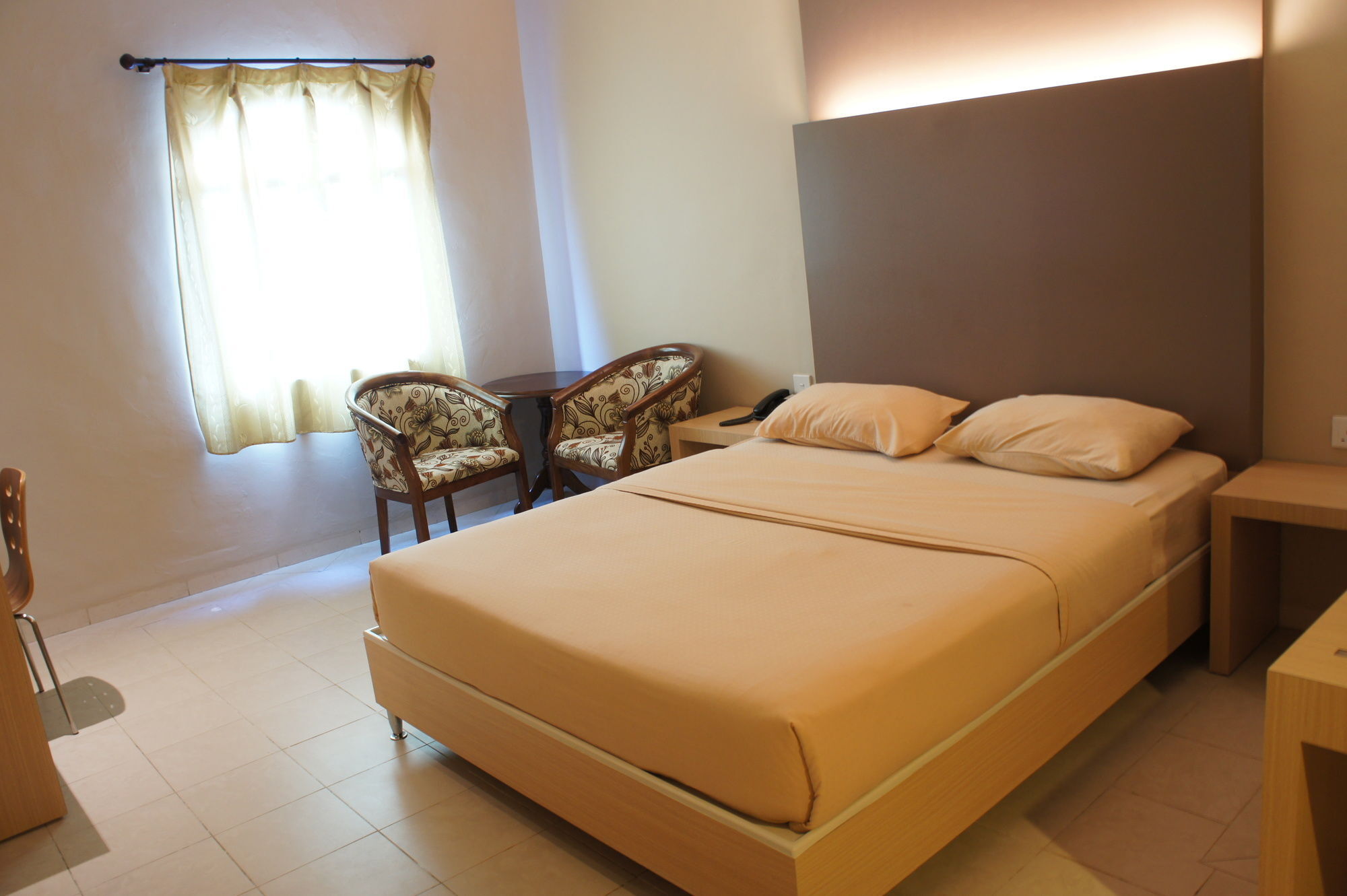 Sky View Hotel Managed By Os Batam Esterno foto